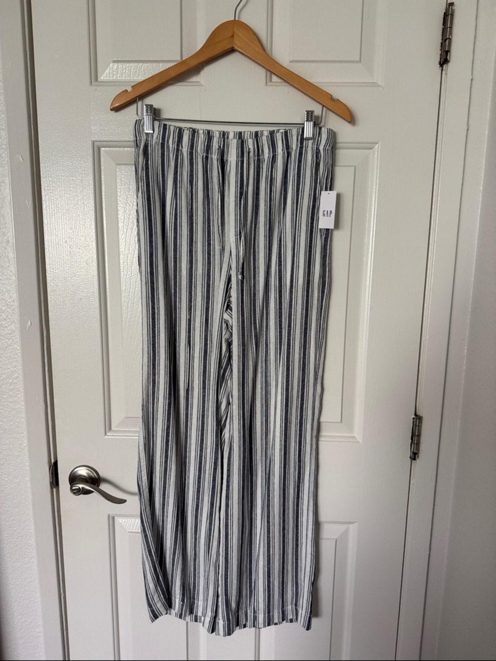 GAP Grey and White Striped Wide-Leg Pants